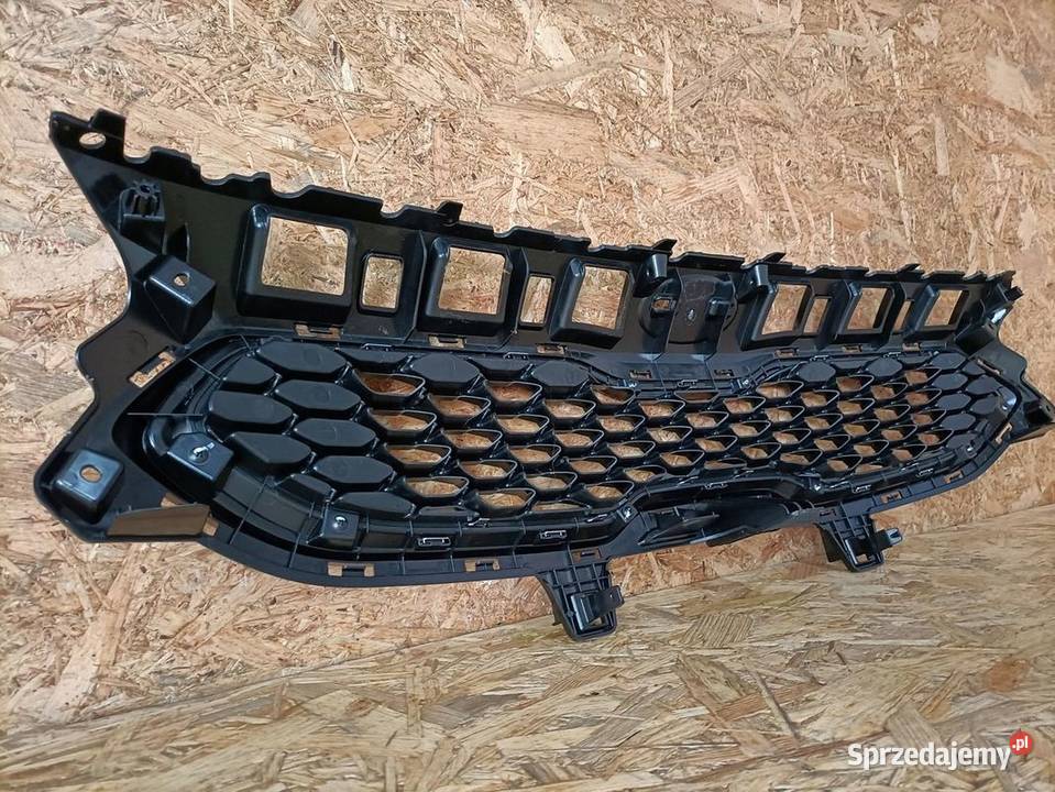 KIA CEED III GRILL KRATKA ATRAPA chłodnicy OPT Pleszew