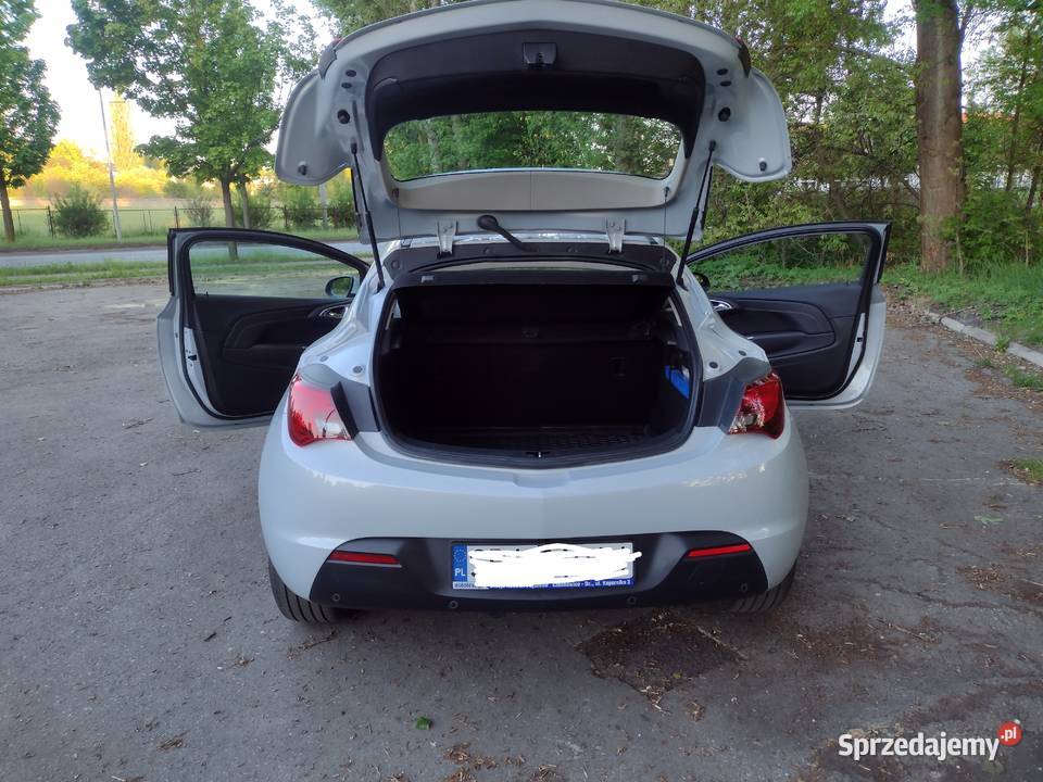 Opel astra GTC j OPC 17 CDTI ISUZU stan idealny