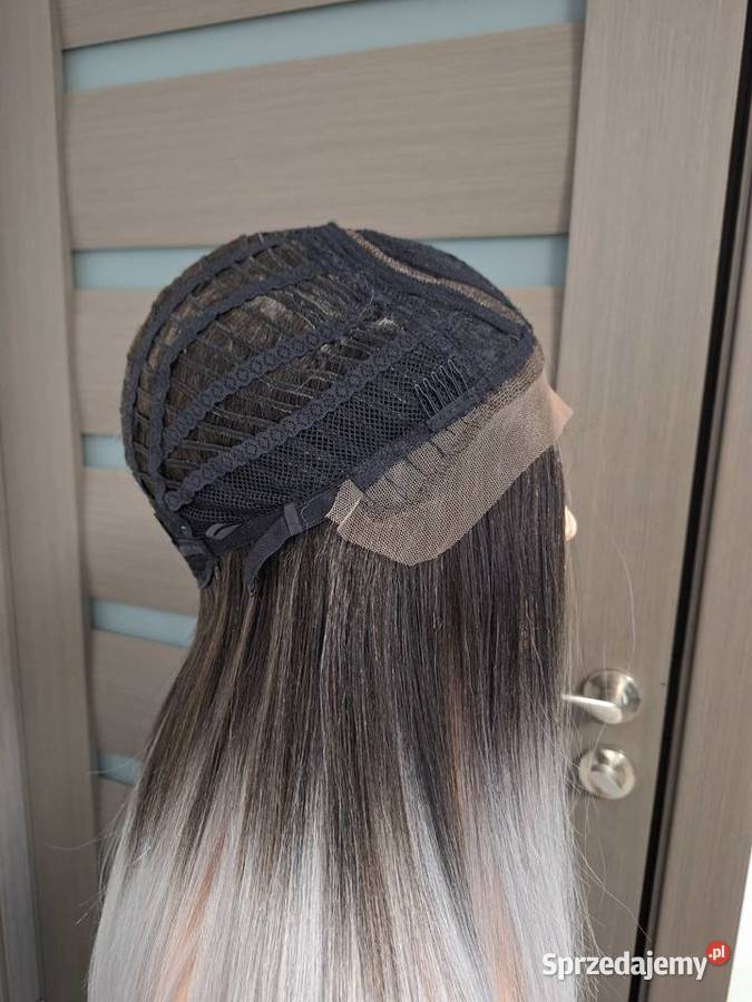 Prosta peruka z koronki blond ombre z warkoczem Malbork