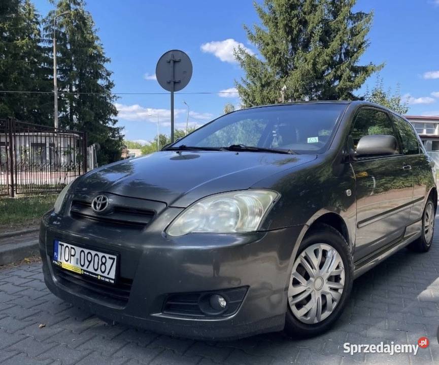 Toyota Corolla 16 110 2004 sprzedam