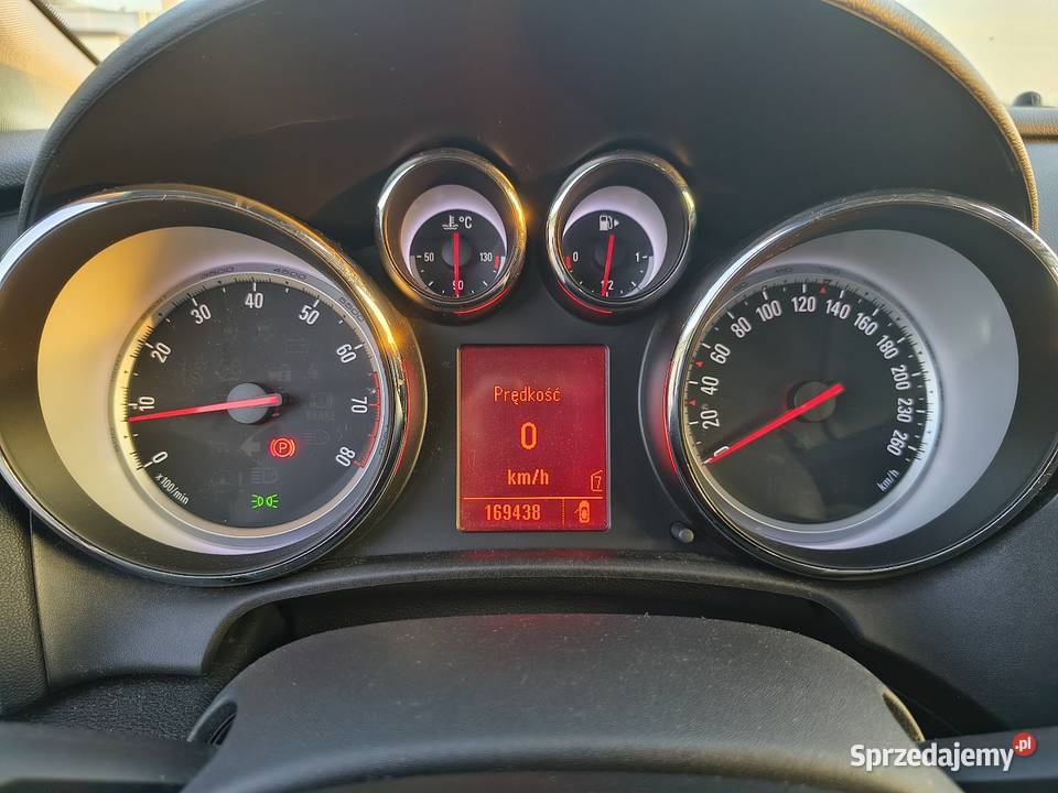 Opel Astra J 14 turbo lampy LED prywatny Kluczbork sprzedam