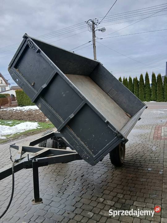 Sprzedam przyczepę jednoosiową Librantowa