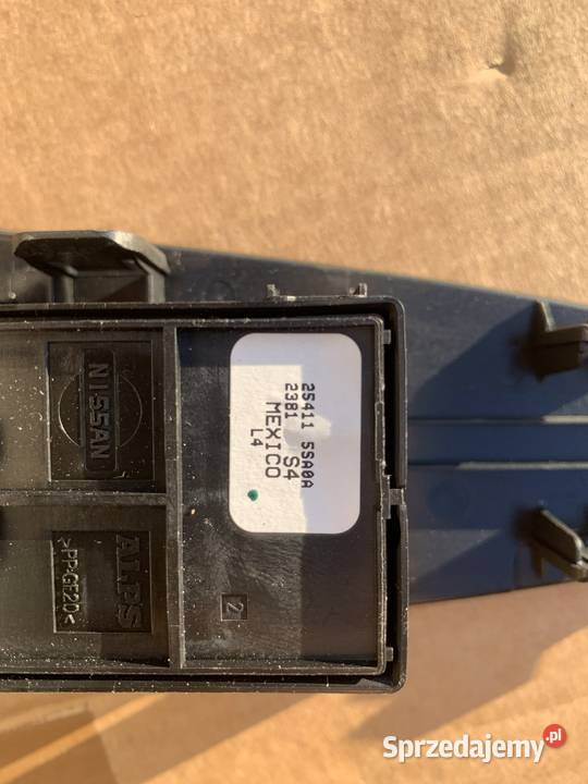 Przełącznik panel szyb prawy przód Nissan Leaf 2 osobowe Pleszew sprzedam