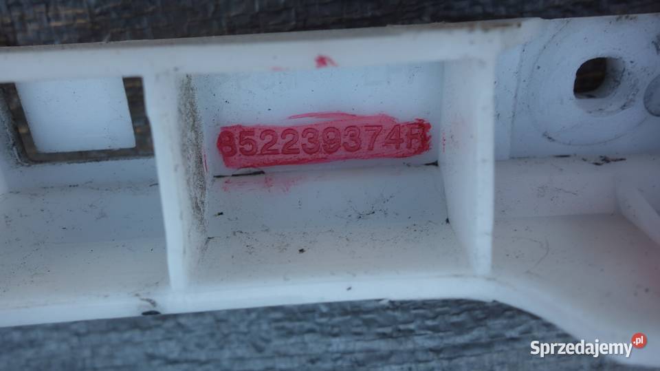 MEGANE IV SEDAN ŚLIZG ZDERZAKA LEWY PRAWY TYŁ Ruda Śląska