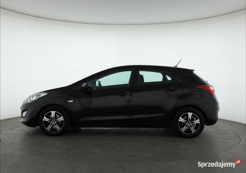 Hyundai i30 14 CVVT Rok produkcji 2012 i30 Piaseczno