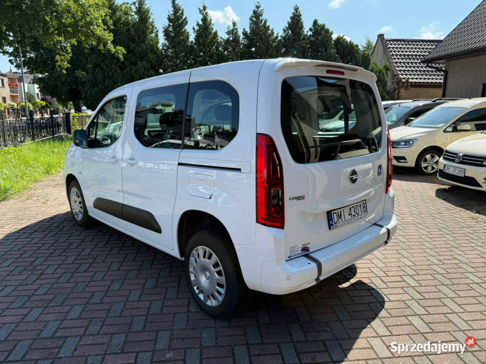Opel Combo Opel Combo Life Niepełnosprawnych biały Combo Syców