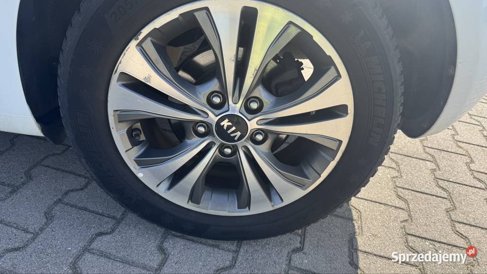 Kia Venga 16 Crdi 2015r 124000 przebiegu 124000km Ostrów Wielkopolski