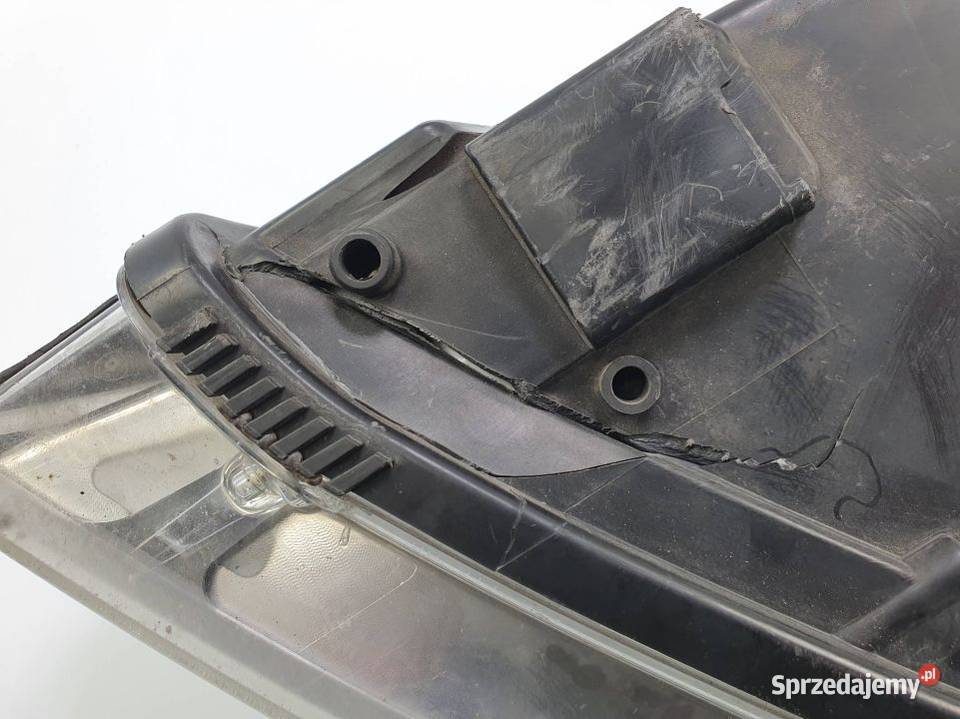 LAMPA LEWA PRZÓD AUDI A8 D3 osobowe