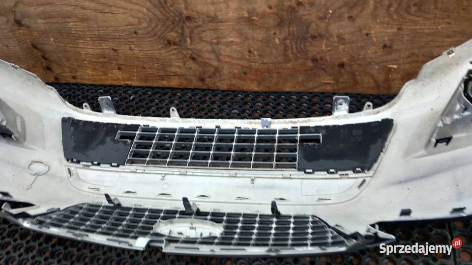 FORD MONDEO MK4 ZDERZAK PRZÓD S5 HALOGEN Zbierkowo