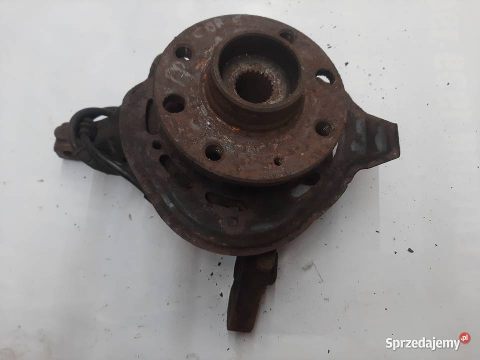 Opel Corsa C 10 piasta zwrotnica prawa z ABS osobowe