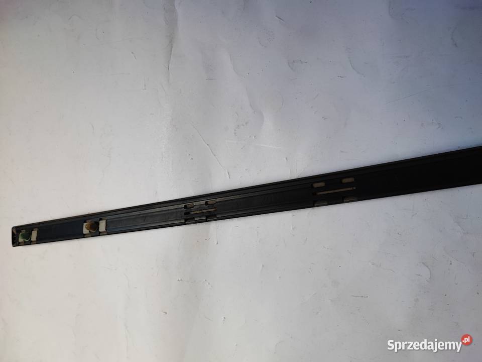 Listwa drzwi Bmw e46 Coupe Cabrio listwa boczna Lipno