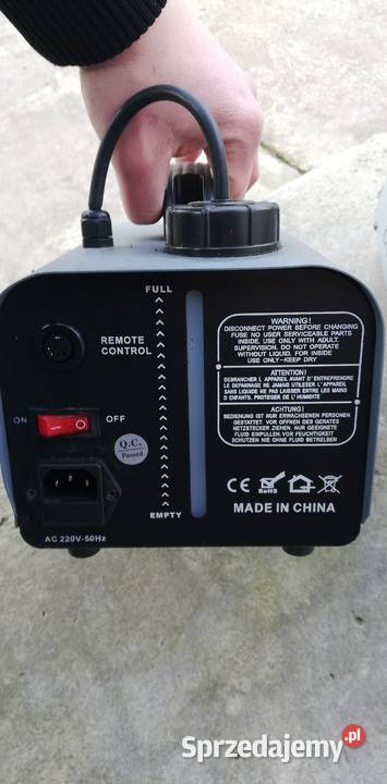 Wytwornica Pary DYMU PARTY MGŁA RGB uszkodzona Pozostałe Poświętne