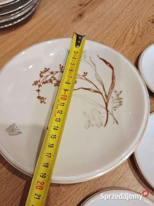 Zestaw porcelana talerzykow do deseru Braniewo sprzedam
