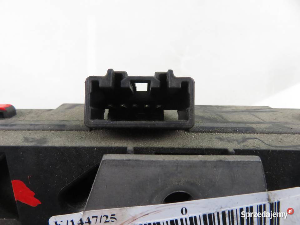 ZAMEK KLAPY LAND ROVER RANGE ROVER SPORT L320 Zamki, wkładki i kluczyki