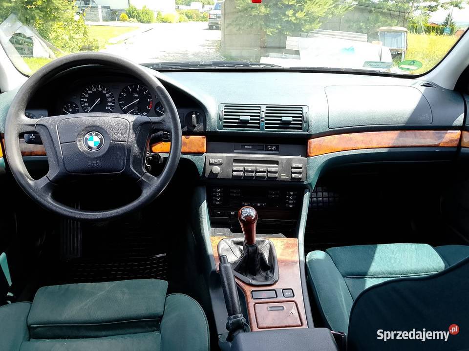 BMW E39 sedan benzyna 6cylindrow Bieliny