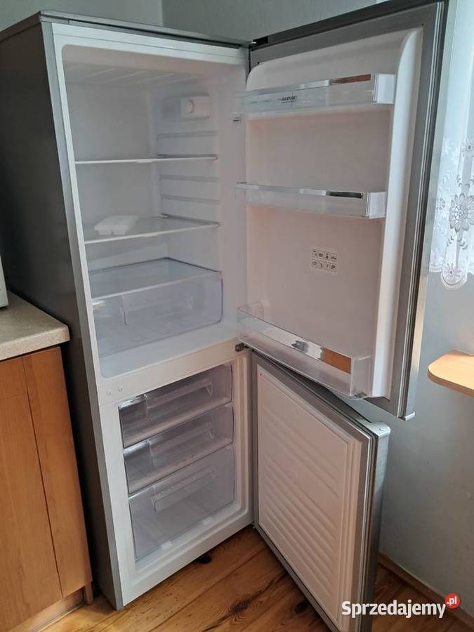 sprzedam lodówkę MPM 215kb39 w kolorze inox Stan wolnostojące sprzedam