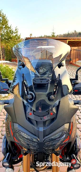 ADJUSTABLE WINDOW BRACKET Honda Africa Twin