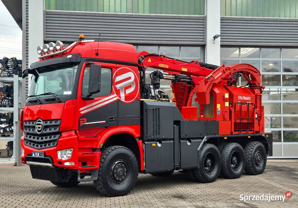RĘBAK MERCEDESBENZ TUROX 8x8 ESCHLBCK BIBER 92 Poznań