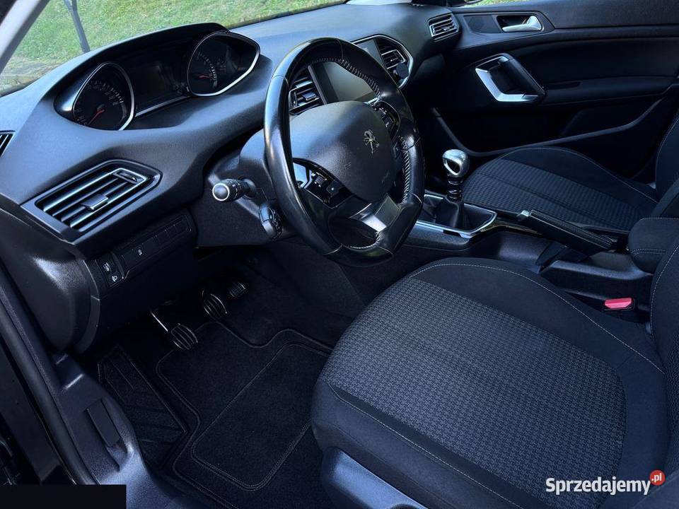 Peugeot 308 12 PureTech 130 GPF Stop Start Kraków