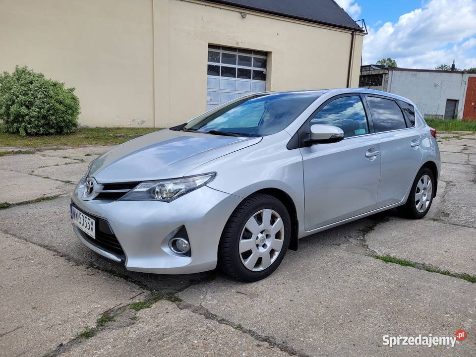 Toyota Auris II hatchback 16 Benzyna 132 Toyota Sochaczew