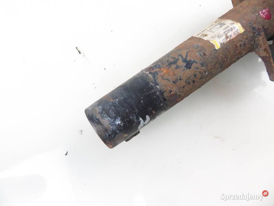 MCPERSON PRAWY PRZEDNI VW PASSAT B6 Variant 3C5