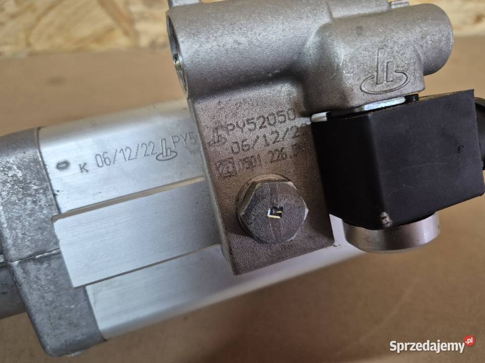 Siłownik skrzyni biegów ZF Ecosplit 4 Rok produkcji 2022 Obłotne