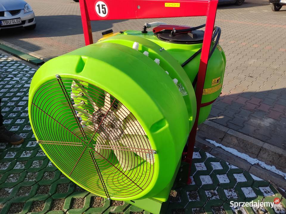 Opryskiwacz zawieszany sadowniczy 200600l Zawieszane Sandomierz sprzedam