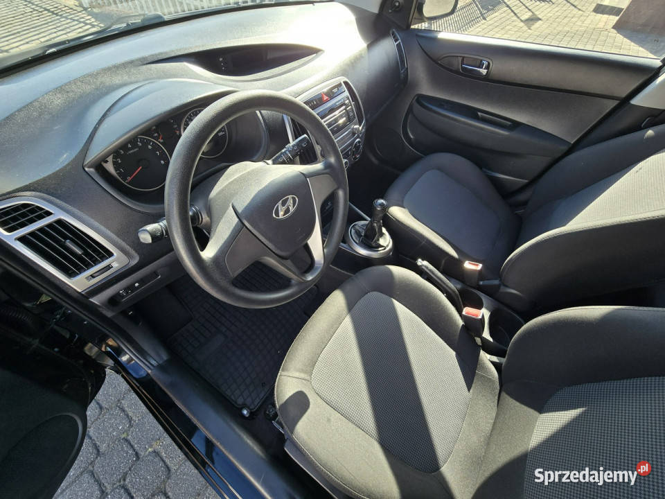 Hyundai i20 12 Benzyna 86 Klimatyzacja 3 lata w ESP sprzedam