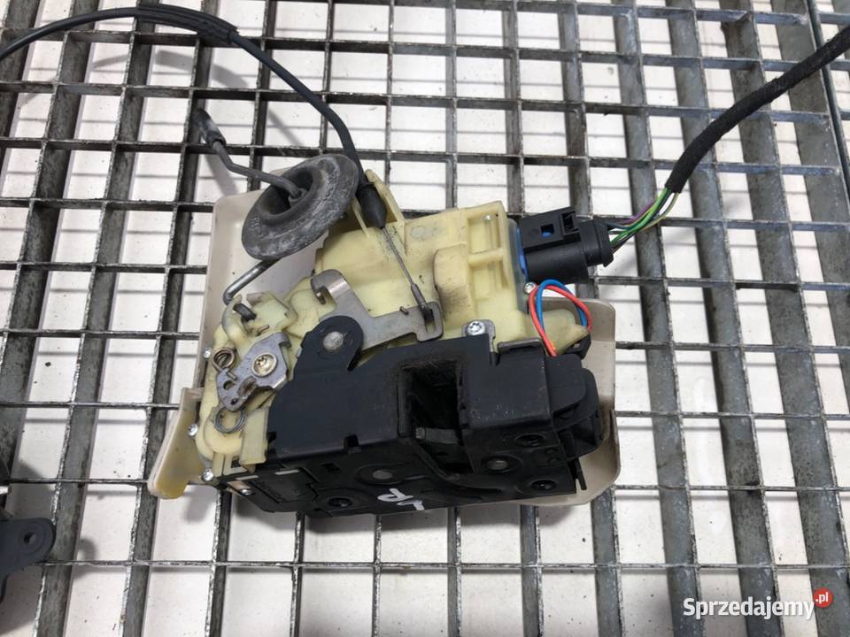 ZAMEK DRZWI LEWY PRZÓD VW TRANSPORTER T5 Bus Motoryzacja podkarpackie