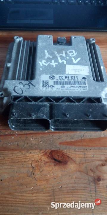 Komputer silnika VOLKSWAGEN 03C906032E Margonin