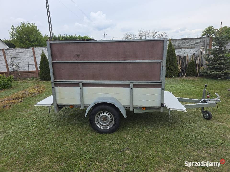 Przyczepka 750 towarowe wielkopolskie Sompolno