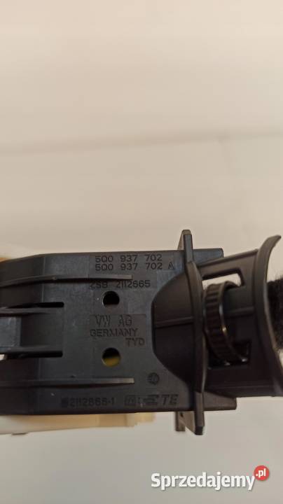 KOSTKA WTYCZKA OCTAVIA III 5Q0937702A