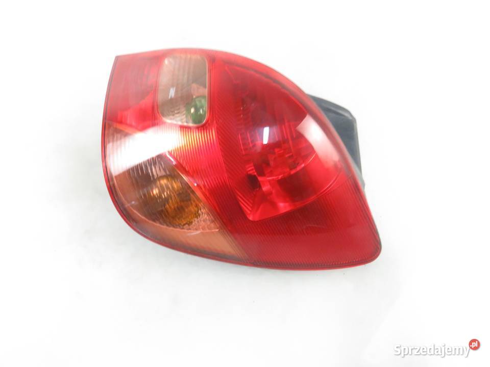 LAMPA PRAWA TYLNA TOYOTA COROLLA Verso E12 osobowe sprzedam