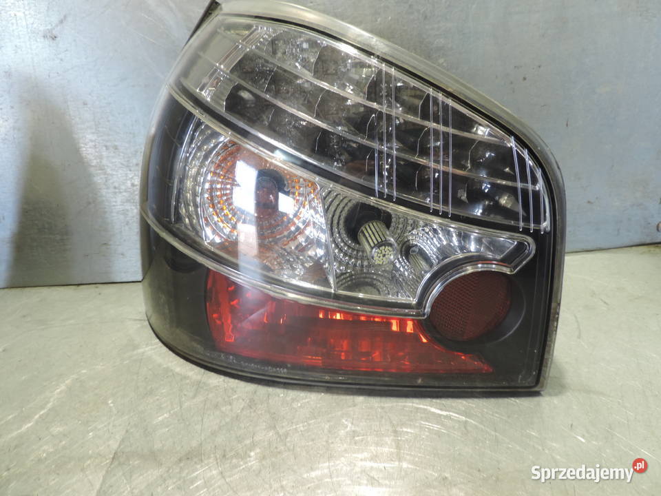 AUDI A3 8L FL LAMPA LEWY TYŁ Rok produkcji 2000 Nowy Sącz