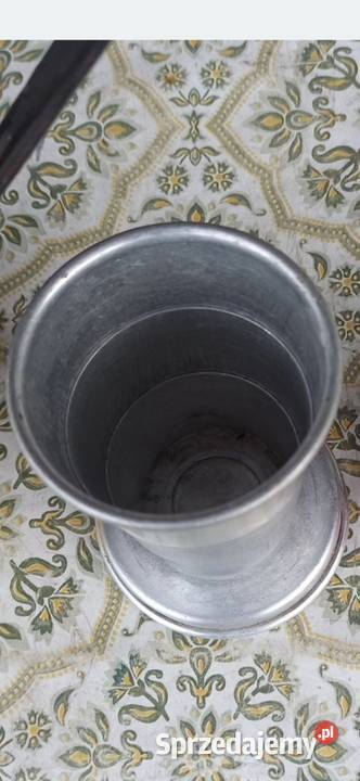 Stary aluminiowy kubek turystyczny składany Wieluń