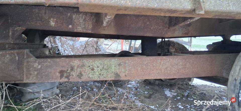 Przyczepa jednoosiowa wywrotka do remontu