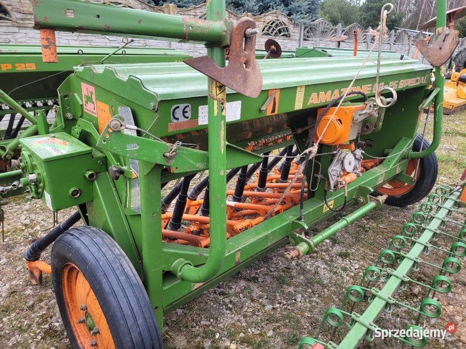 Siewnik do zboża AMAZONR D8 25m Special śląskie Przyrów