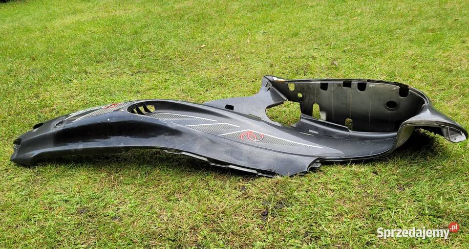 GILERA RUNNER bok boczek plug podloga owiewka Piła sprzedam