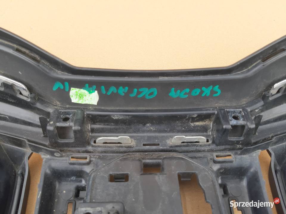 SKODA OCTAVIA IV GRILL ATRAPA CHŁODNICY lubuskie Trzciel sprzedam