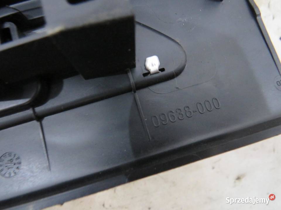 OSŁONA PROGU PRAWY PRZOD R JAGUAR XE GX7M13200CB