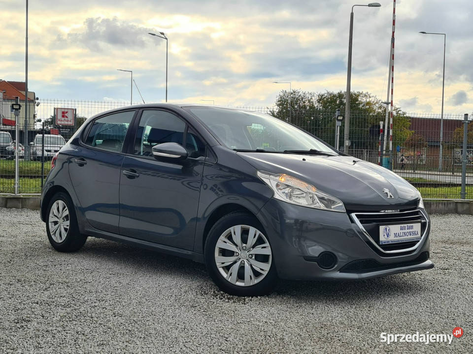 Peugeot 208 14 HDI 4L100 Navi Klimatyzacja lakier metallic Wągrowiec