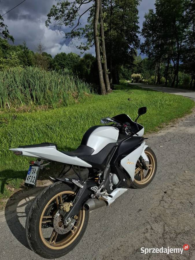 Yamaha yzf r125 benzyna Iwaniska