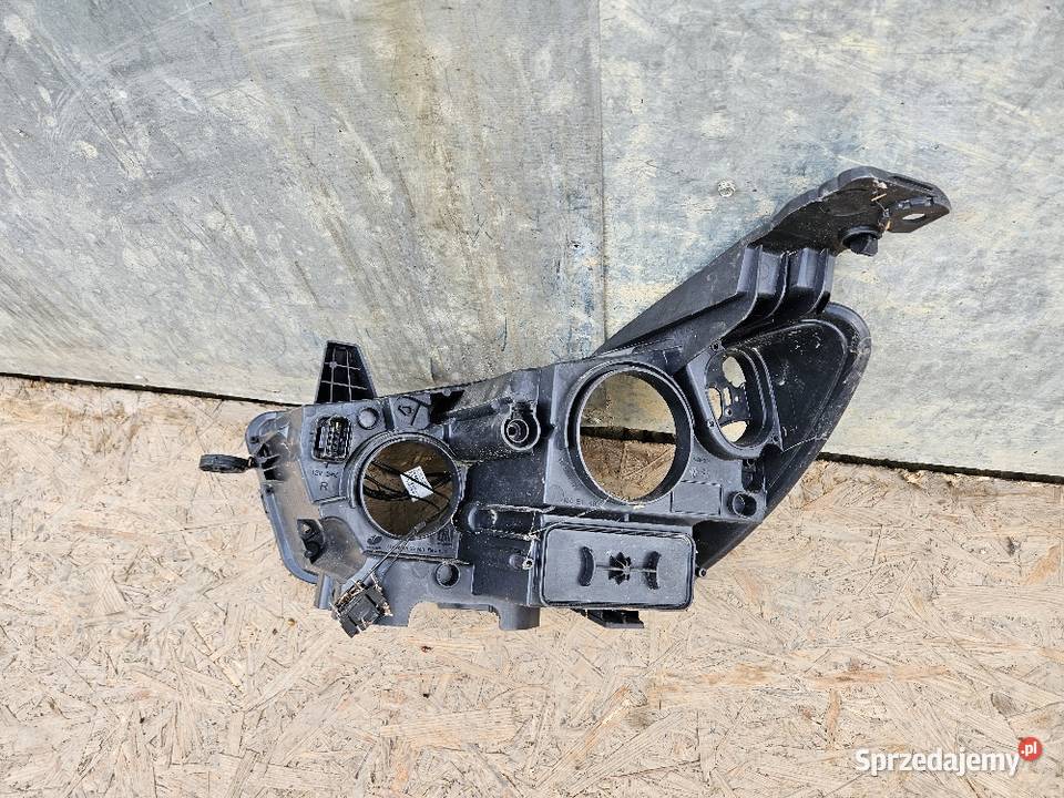 OPEL GRANDLAND X PUSZKA LAMPY PRAWA ZWYKŁA osobowe Międzychód
