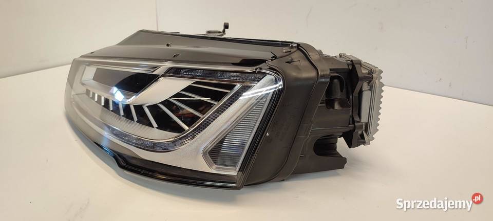AUDI A8 D4 LAMPA LEWY PRZÓD MATRIX 2016 osobowe dolnośląskie