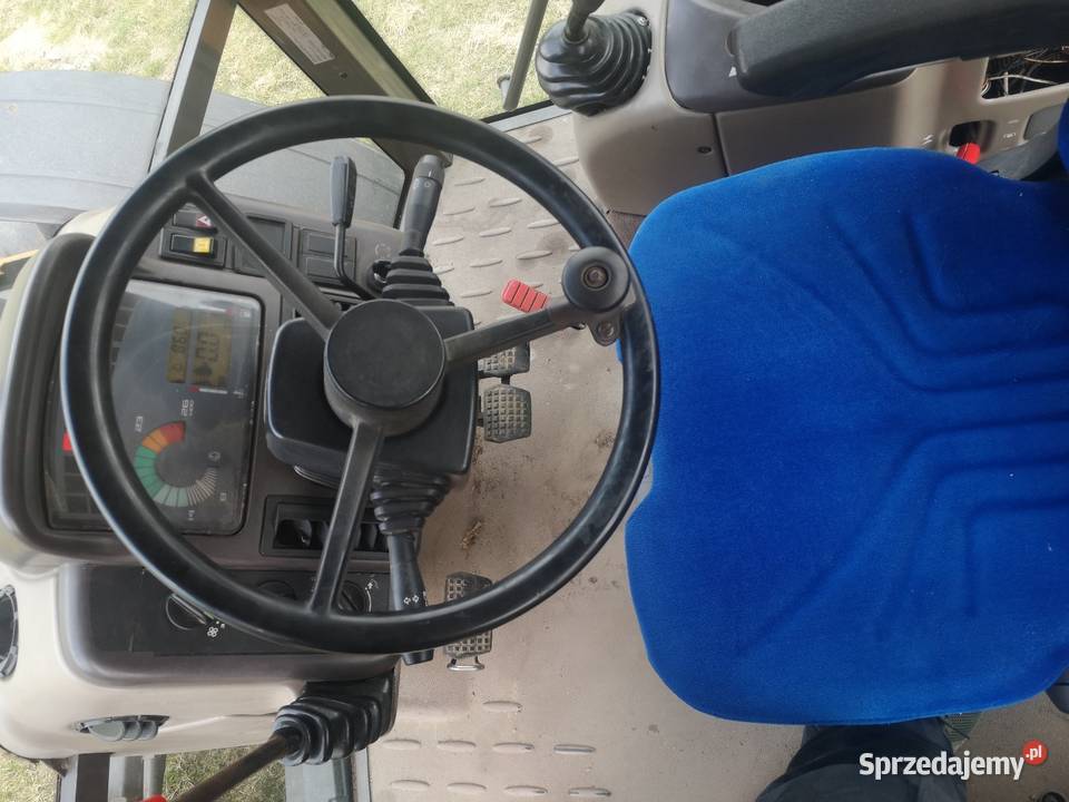 Renault ares 550rx Napęd 4x4 Trzyciąż