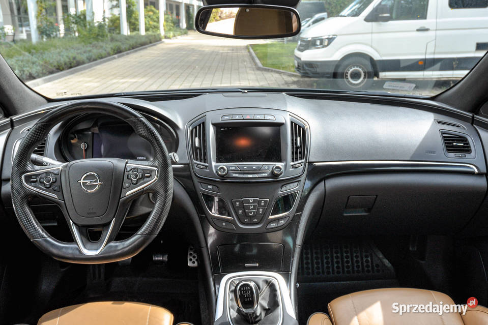 Opel Insignia 20T 250 Bezwypadkowy Skóry Salon Insignia Wrocław sprzedam