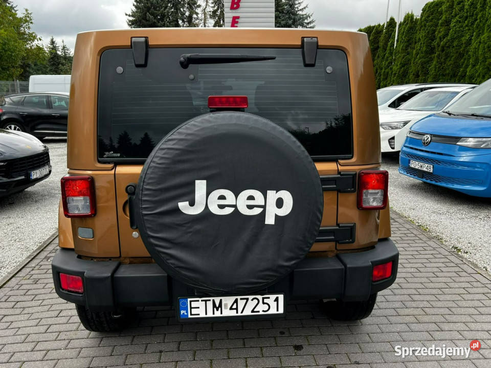 Jeep Wrangler Unlimited 38 Sahara 70th tempomat