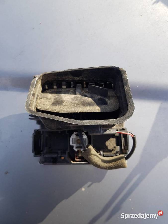 Audi A6 C5 Kratka Nawiewu pasażerów Tunel Wyposażenie wnętrza Stargard sprzedam