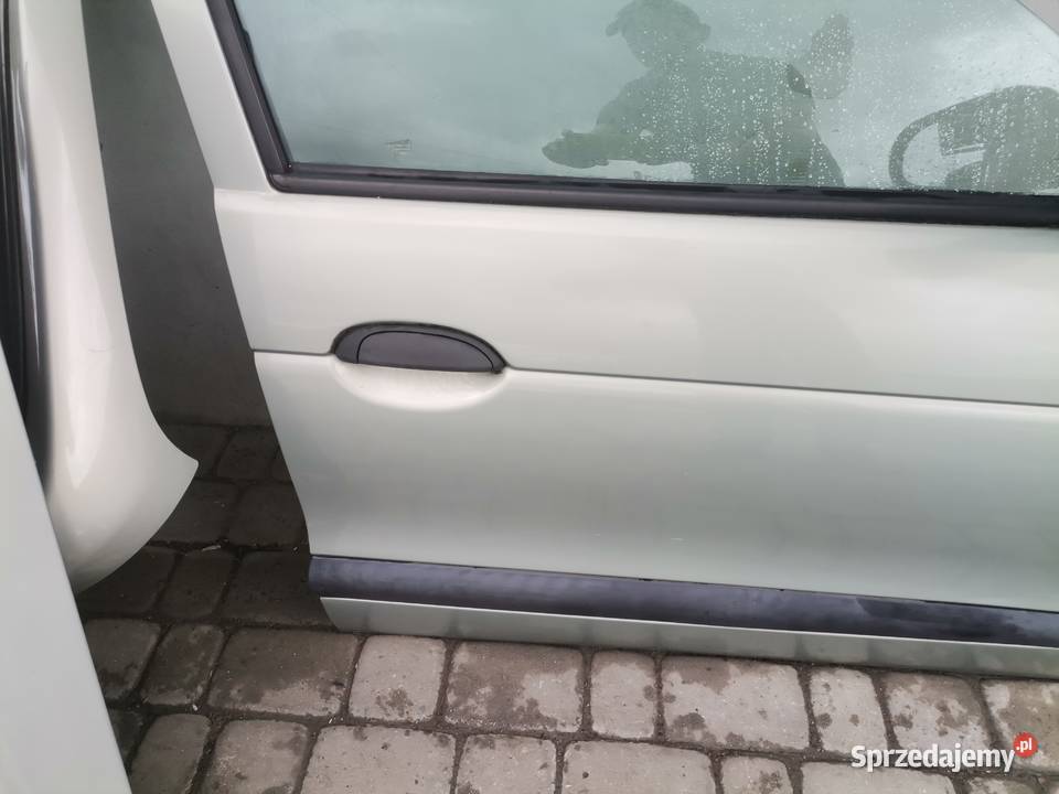 DRZWI PRAWY PRZÓD RENAULT MEGANE 1 FL HB MV931