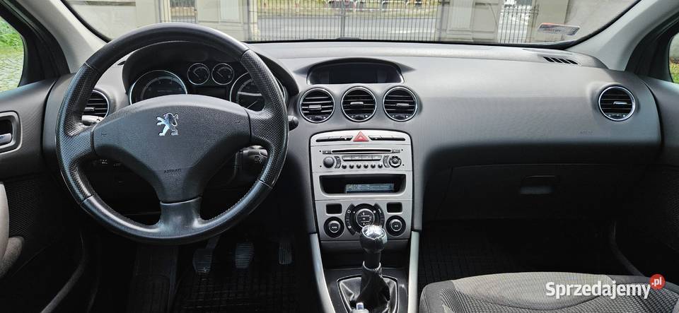 Peugeot 308 nieuszkodzony Konin